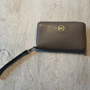 Michael Kors Pebbled Leather Wristlet Wallet - Gray with Gold Hardware